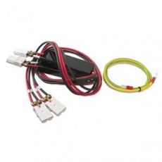 APC Prodlužovací kabel pro systémy Smart-UPS RT pro externí sadu baterií 192 V ss., 4,5 m