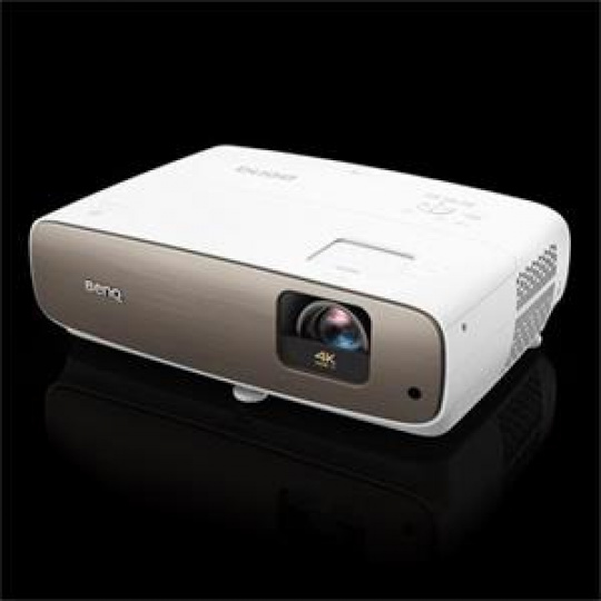 BenQ DLP Projektor W2700/3D/4K UHD(3840 x 2160)/2000 ANSI lm/1.13 - 1.47/30000:1/2xHDMI/USB/CinematicColor™