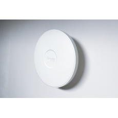 TP-LINK držák s kabelovou krytkou pro EAP řady 6x a 7x, na stěnu nebo strop, bílý