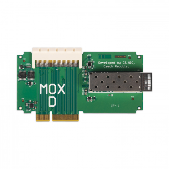 Turris MOX D, modul routeru Turris MOX, 1× SFP WAN port až 2,5 Gbps, 1× 64 pin konektor pro připojení dalších modulů