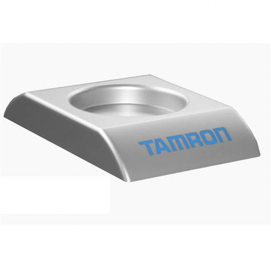 TAMRON Stojánek plast pro objektivy s logem Tamron, stříbrný