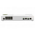 QNAP řízený switch QSW-M2108-2C (8x 2,5GbE RJ45 a 2x kombinované 10GbE SFP+ / RJ-45)