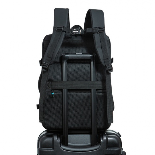 Acer Predator Robust Backpack 18" - černý, 100% polyester, voděodolný